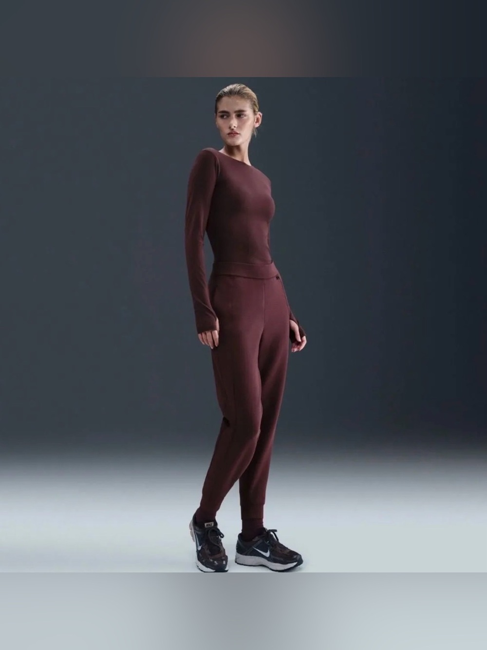 Nike Women’s 24.7 Impossibly Soft Mid Rise Joggers